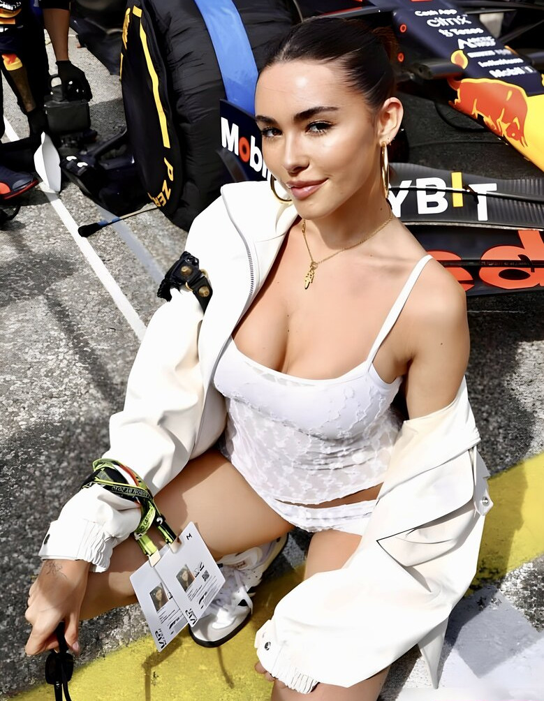 madison-beer gallery photo #2429