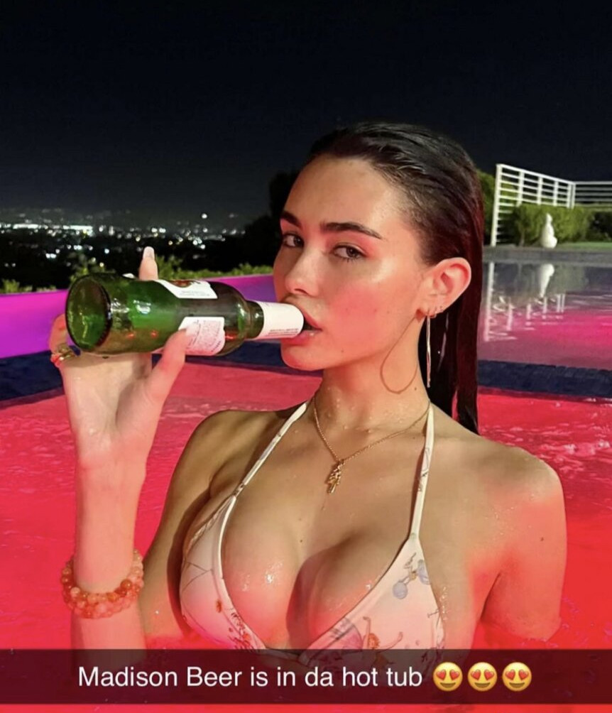 madison-beer gallery photo #2571