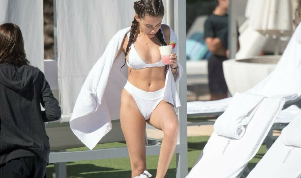 madison-beer gallery photo #2649