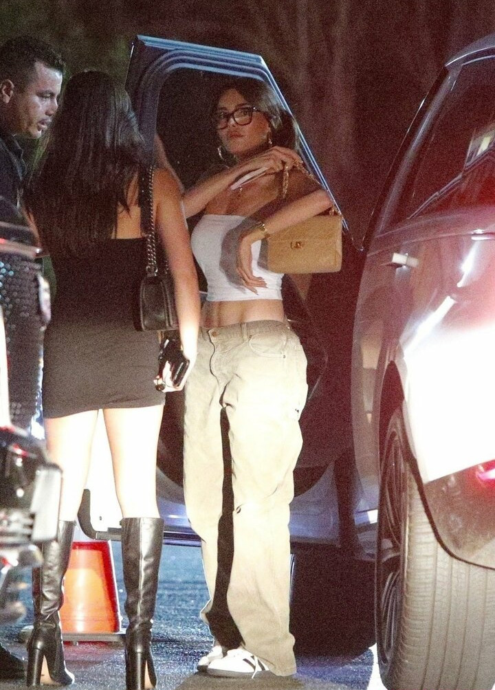 madison-beer gallery photo #2655