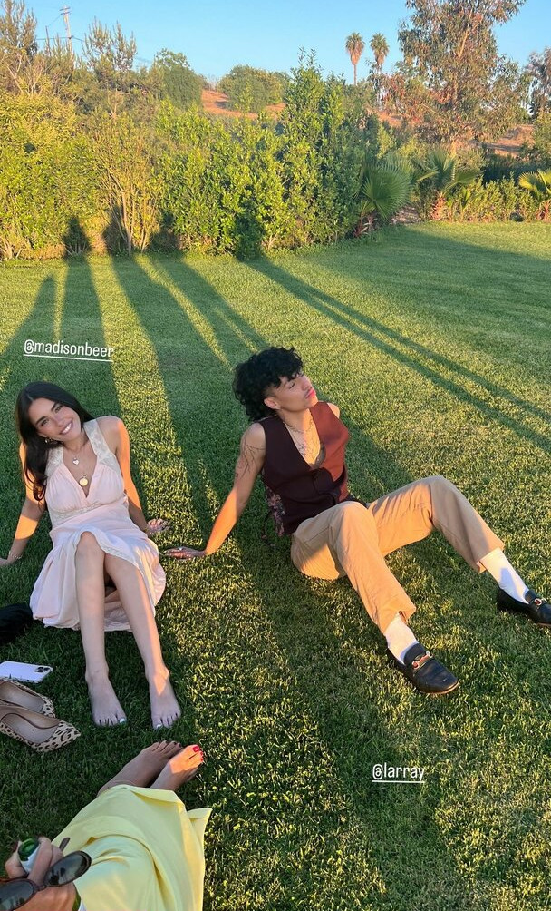 madison-beer gallery photo #649