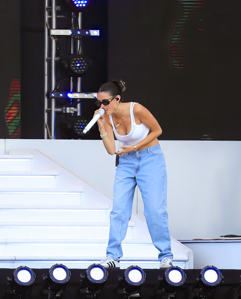 madison-beer gallery photo #689