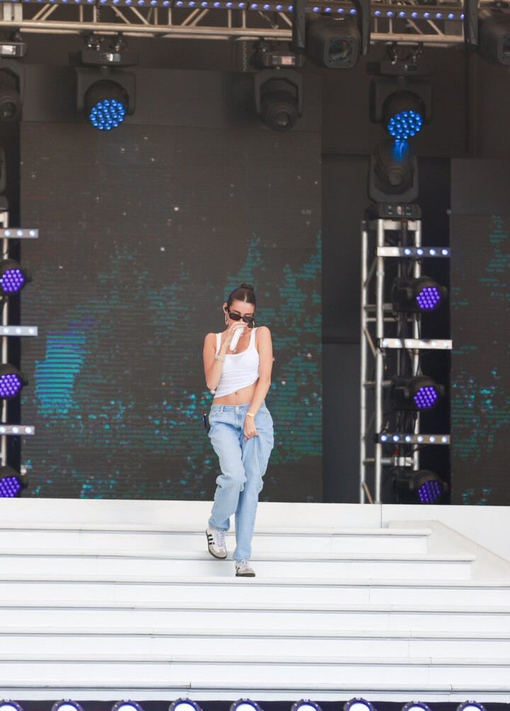 madison-beer gallery photo #704