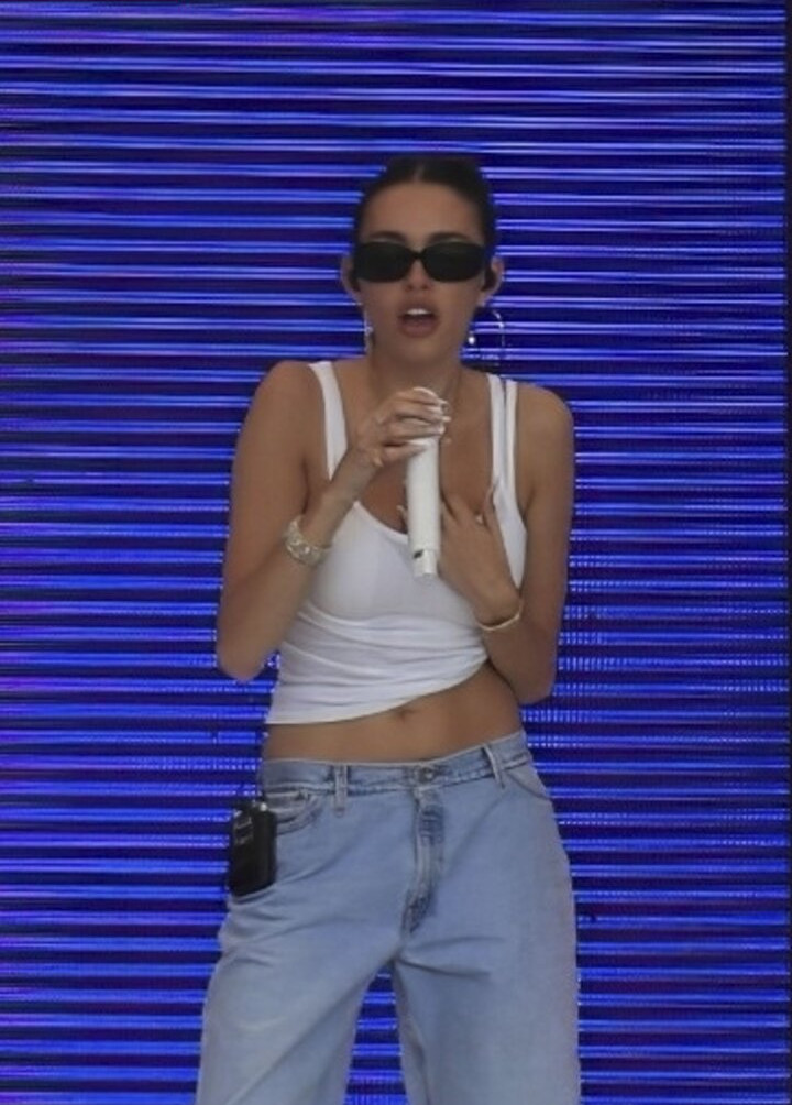 madison-beer gallery photo #716