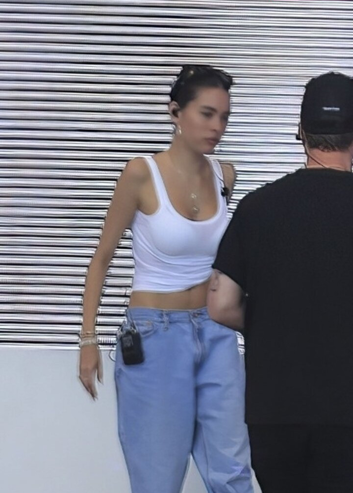 madison-beer gallery photo #736