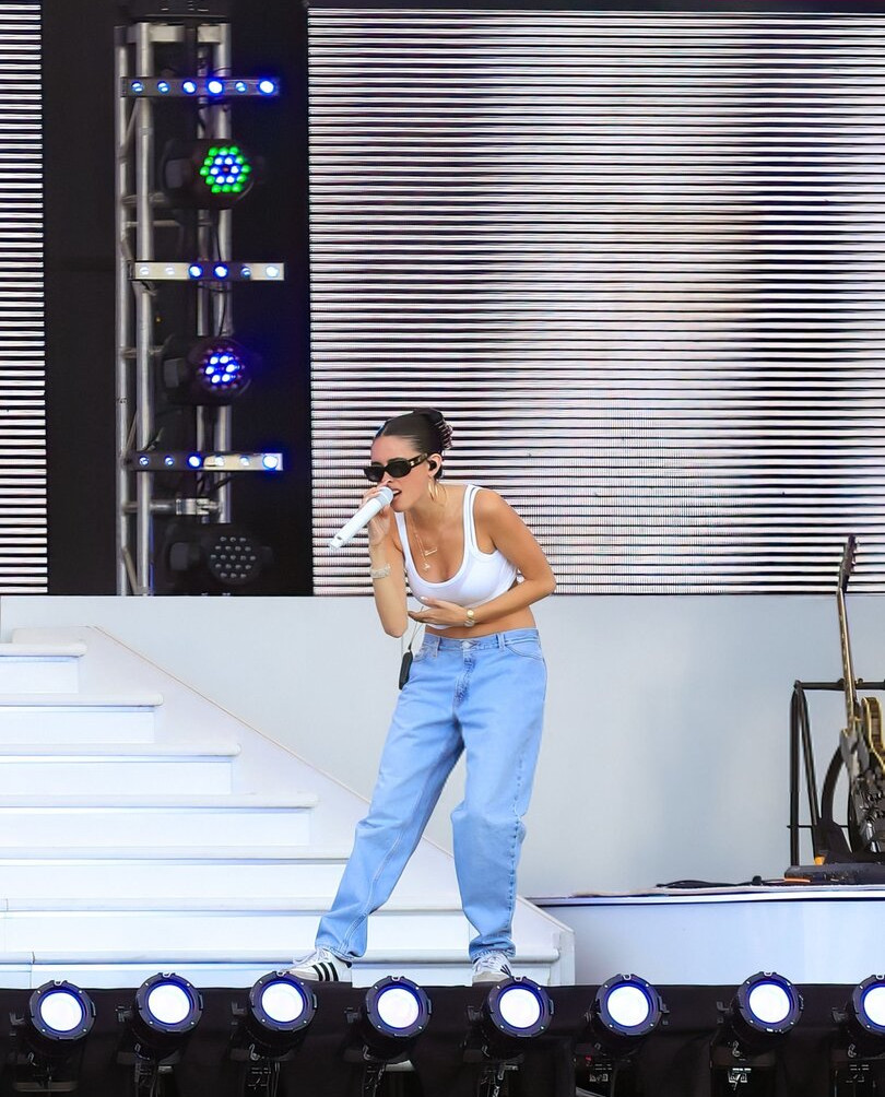 madison-beer gallery photo #754