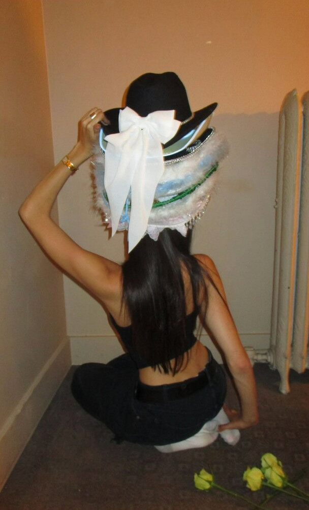 madison-beer gallery photo #842