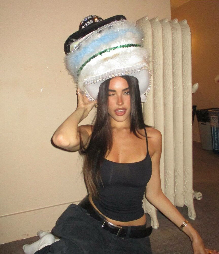 madison-beer gallery photo #843