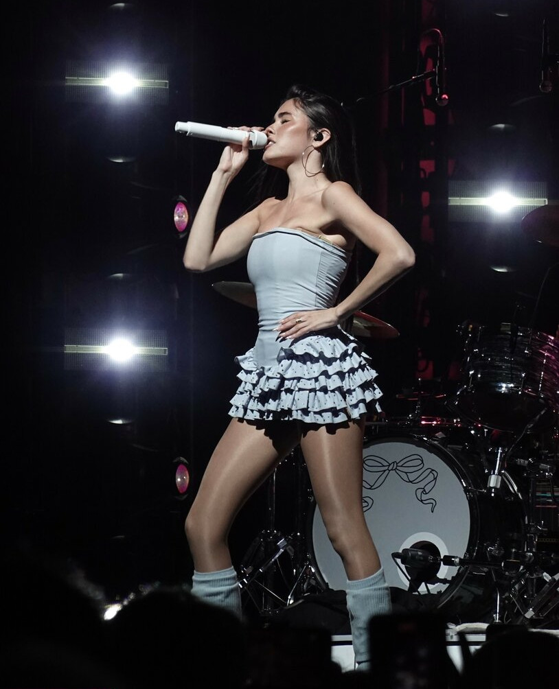 madison-beer gallery photo #881