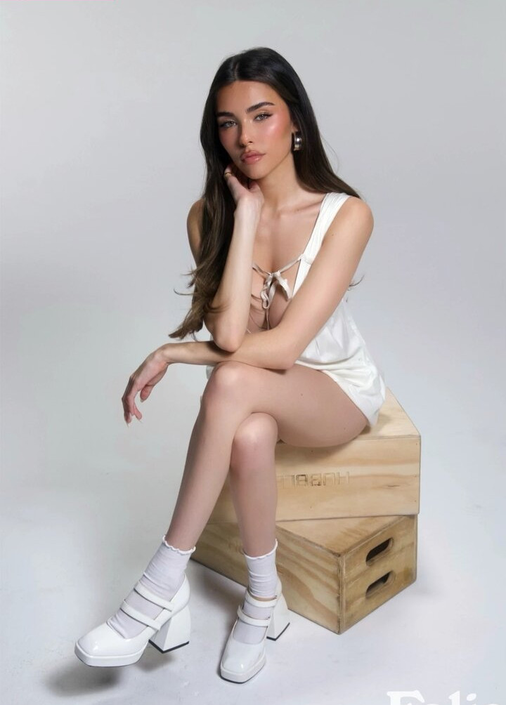 madison-beer gallery photo #993