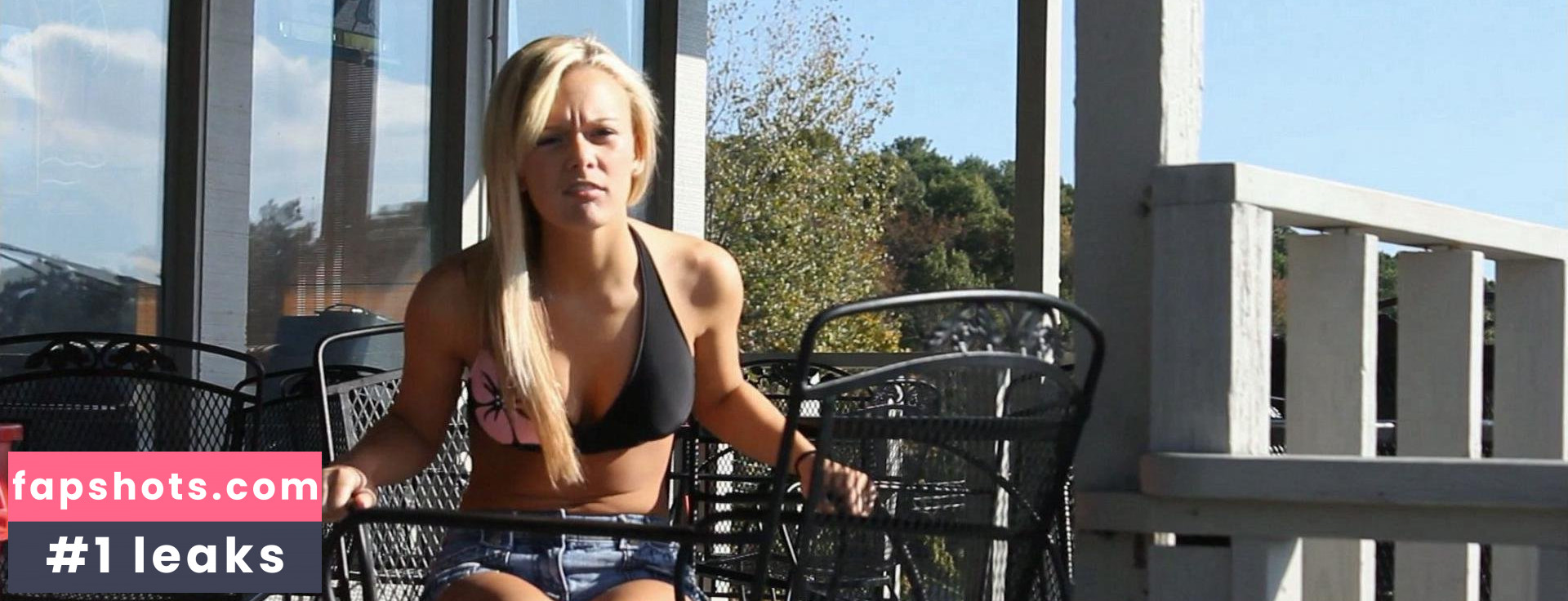 Madison Carney gallery photo #2