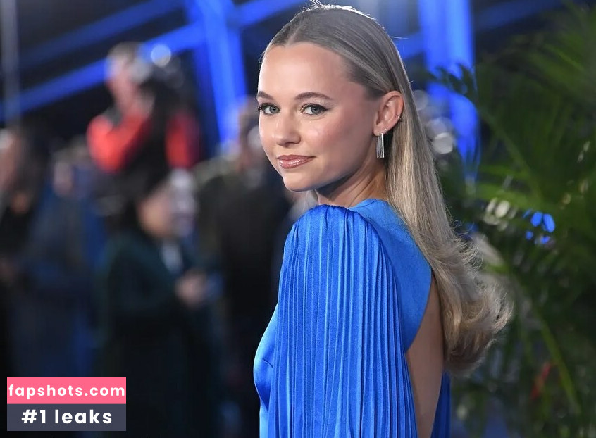 Madison Iseman Nude Leaks OnlyFans Photos #109 - LeakJerk