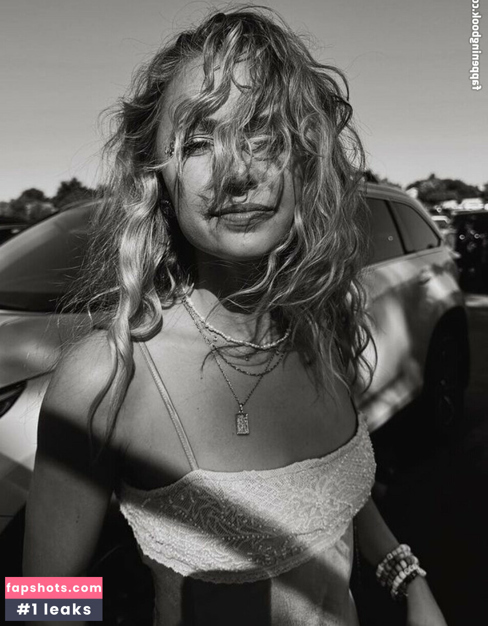 Madison Iseman Nude Leaks OnlyFans Photos #70 - LeakJerk