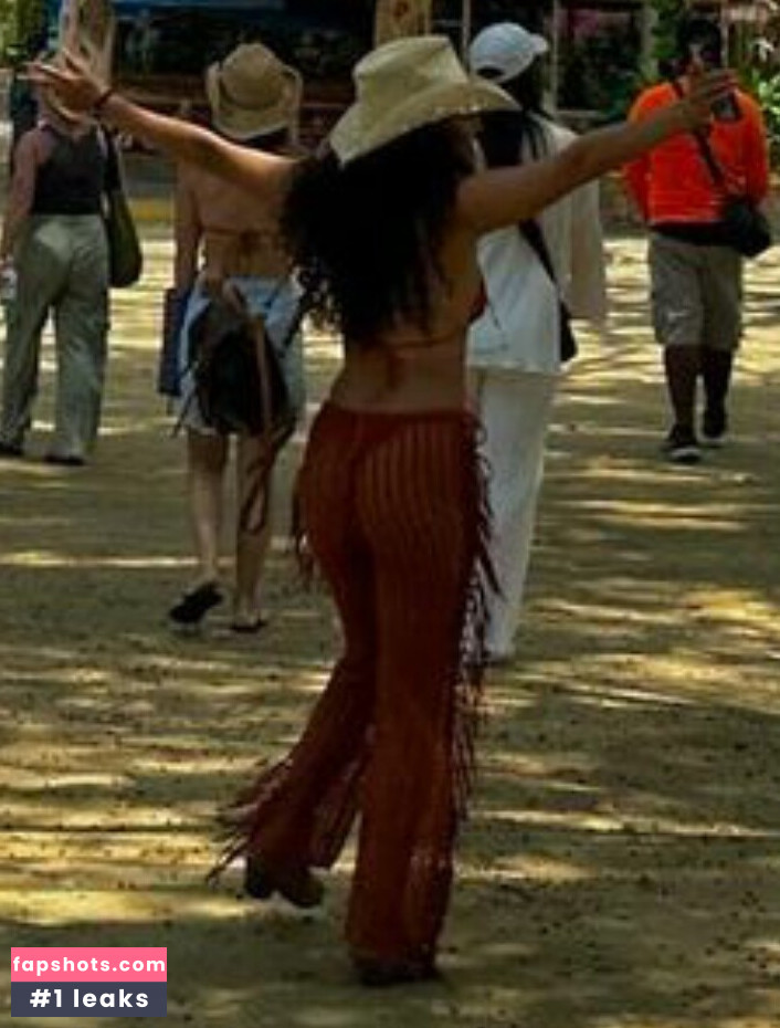 Madison Pettis gallery photo #276