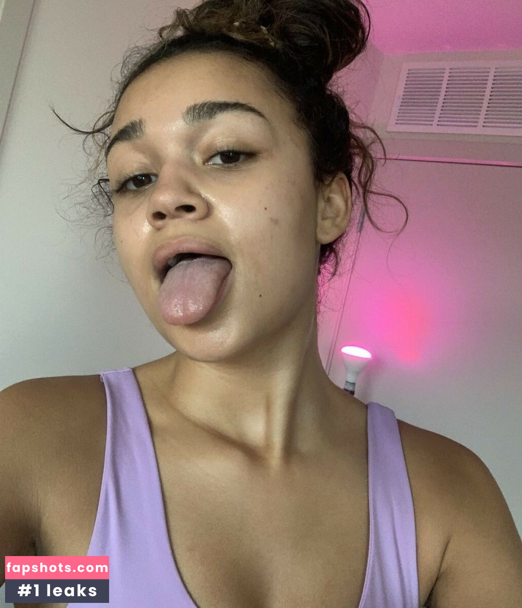 madisonbailey gallery photo #20