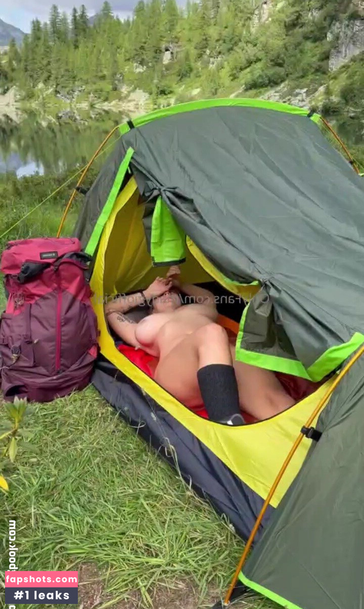 Mady Gio gallery photo #6