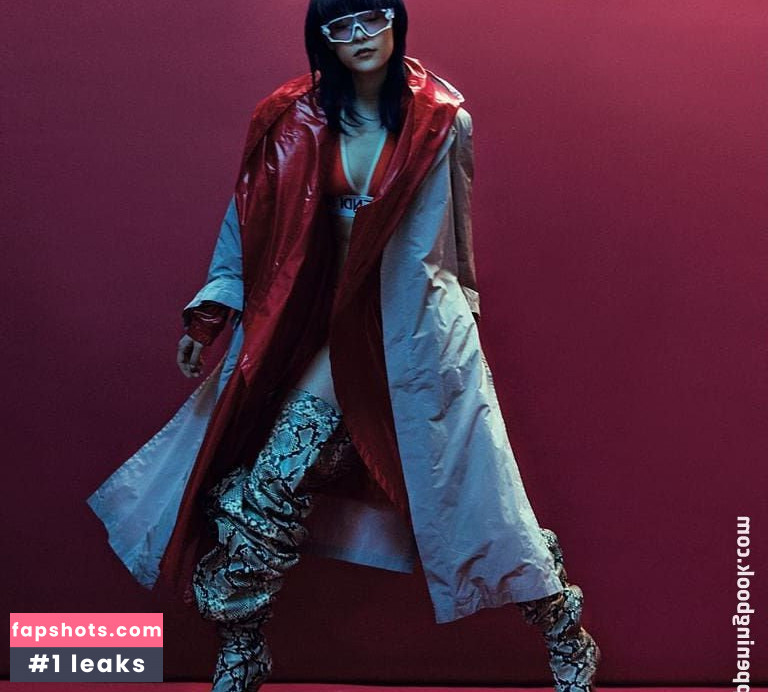 Mae Mei Lapres gallery photo #14