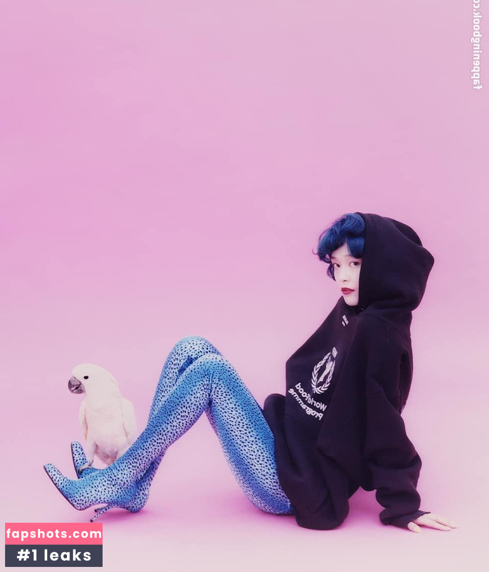 Mae Mei Lapres gallery photo #15