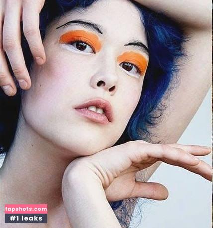 Mae Mei Lapres gallery photo #5