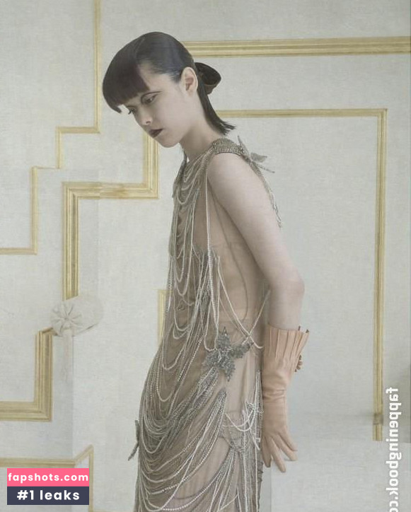 Mae Mei Lapres gallery photo #9