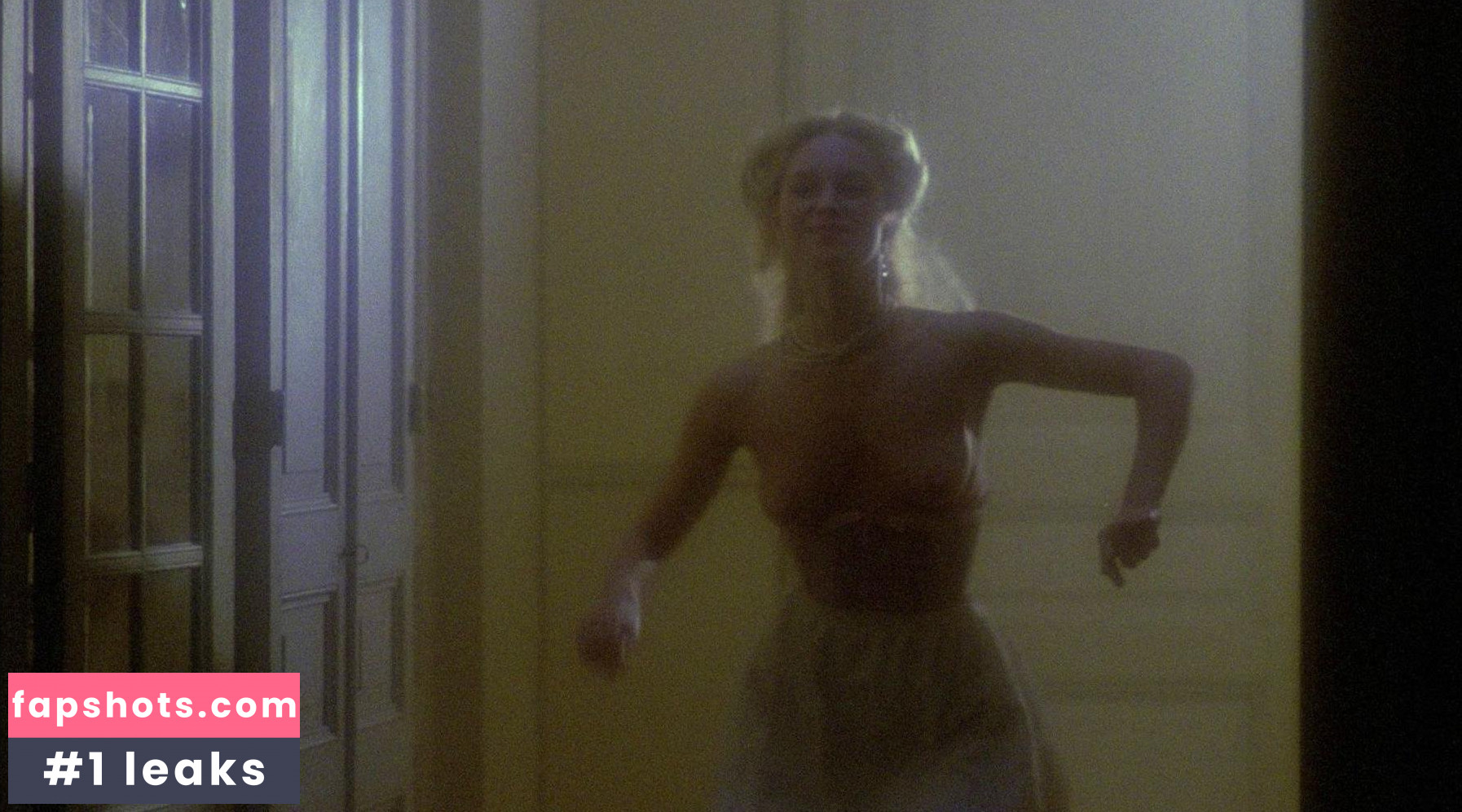 Magali Noaro gallery photo #10