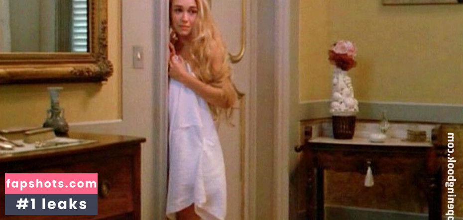 Magali Renoir gallery photo #6