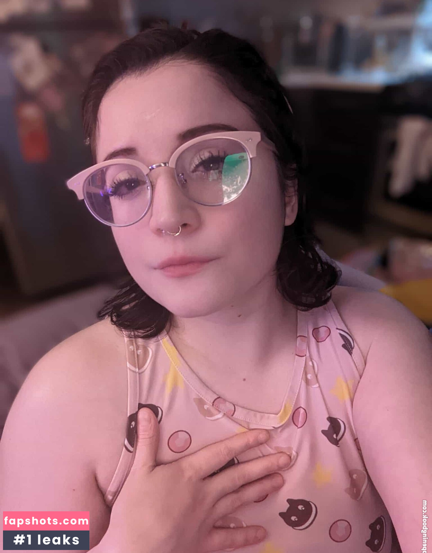 Magdalena Fernandez gallery photo #16