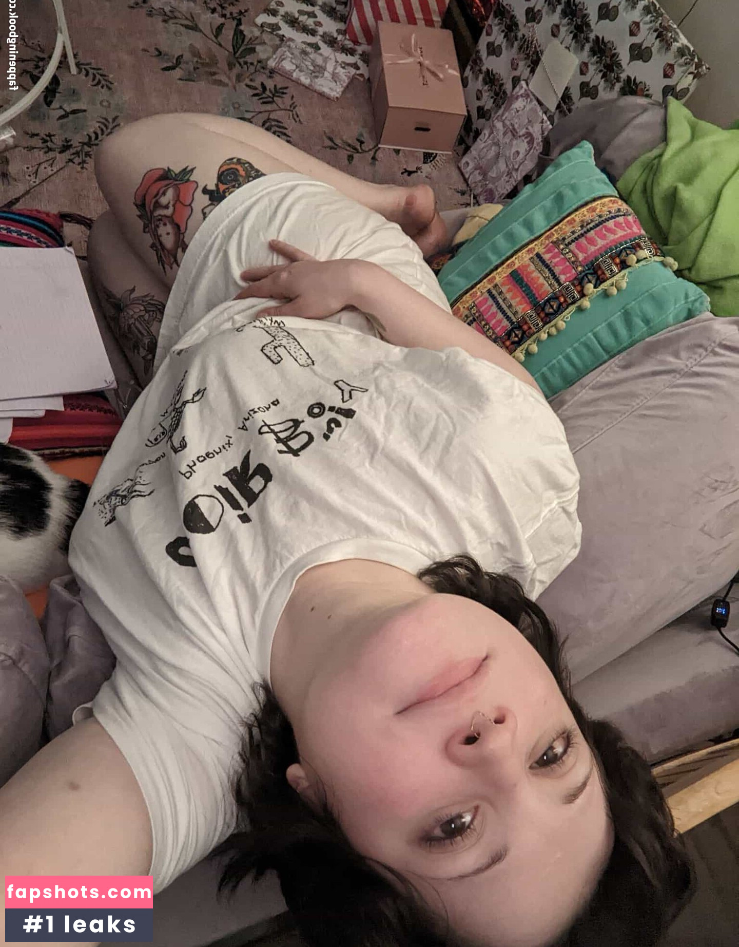 Magdalena Fernandez gallery photo #22