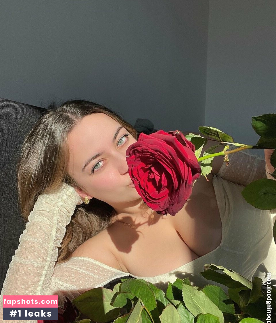 Magdalena Kostadinova gallery photo #14