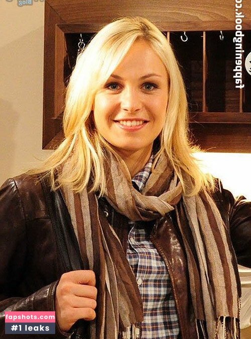 Magdalena Neuner gallery photo #7