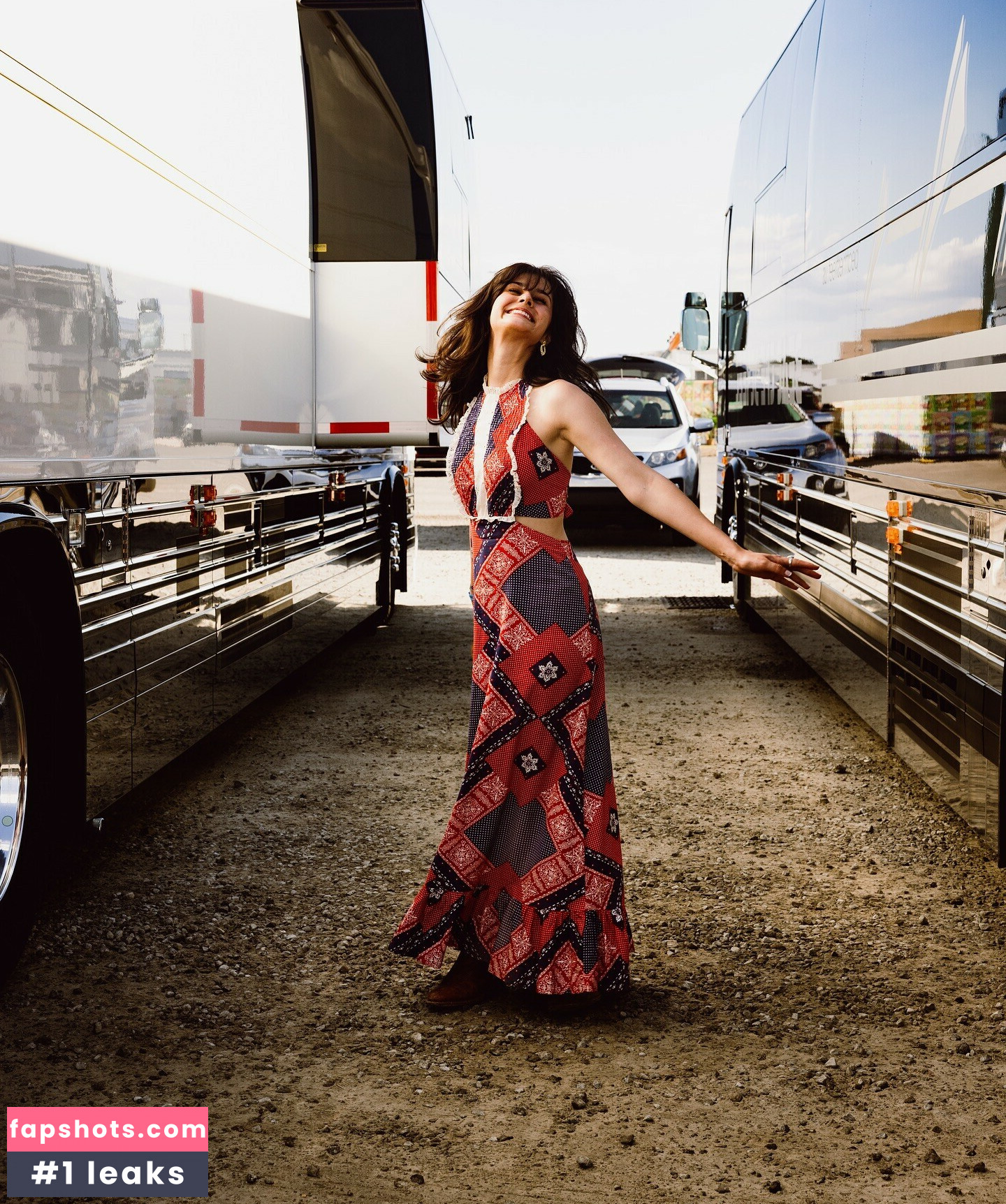 Maggie Antone gallery photo #2