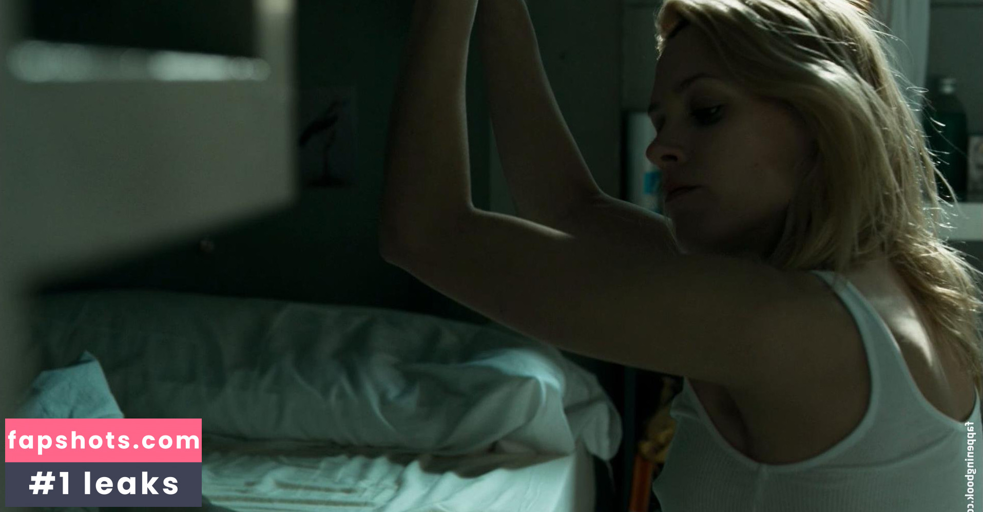 Maggie Civantos gallery photo #38