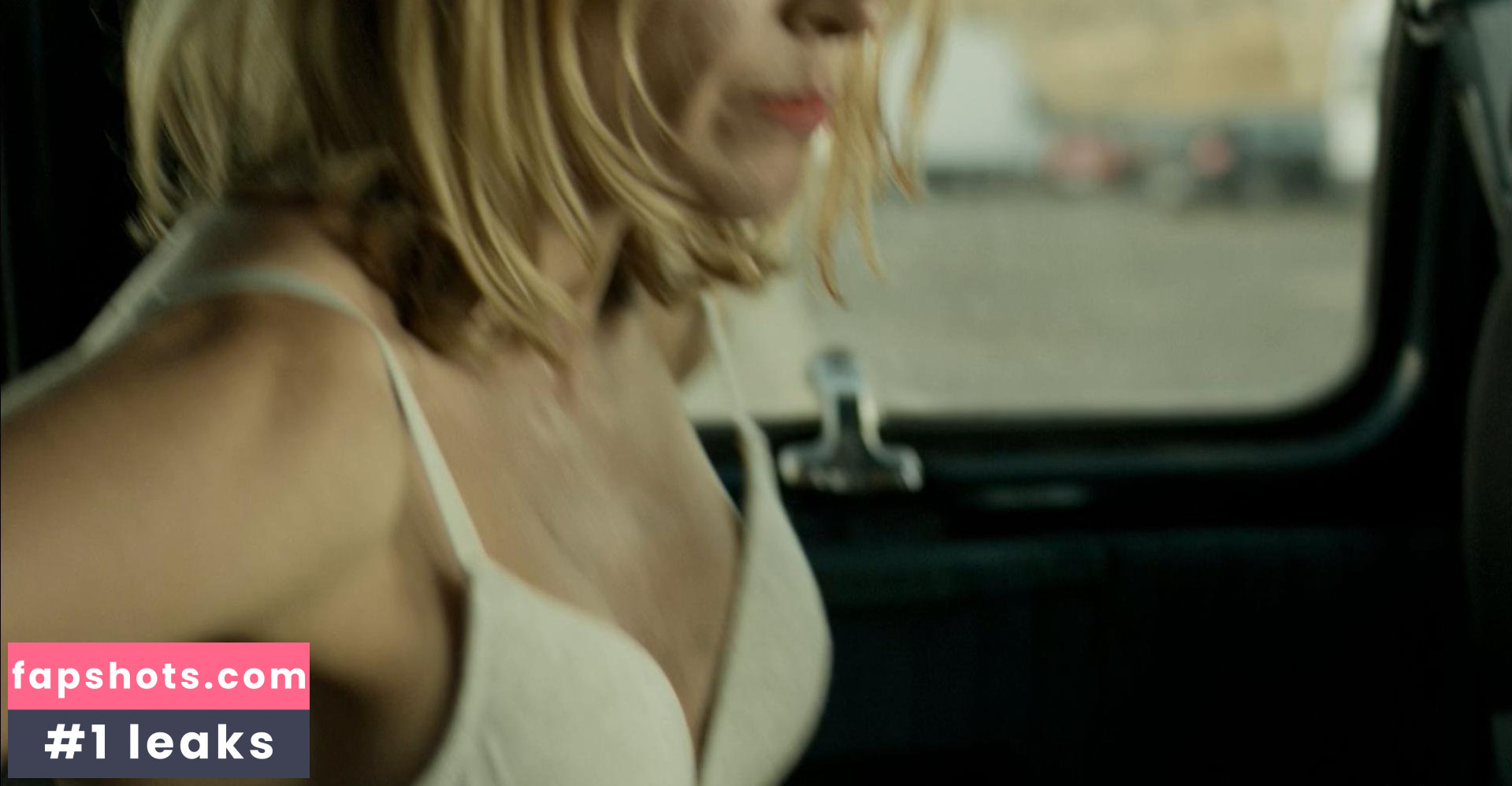 Maggie Civantos gallery photo #47