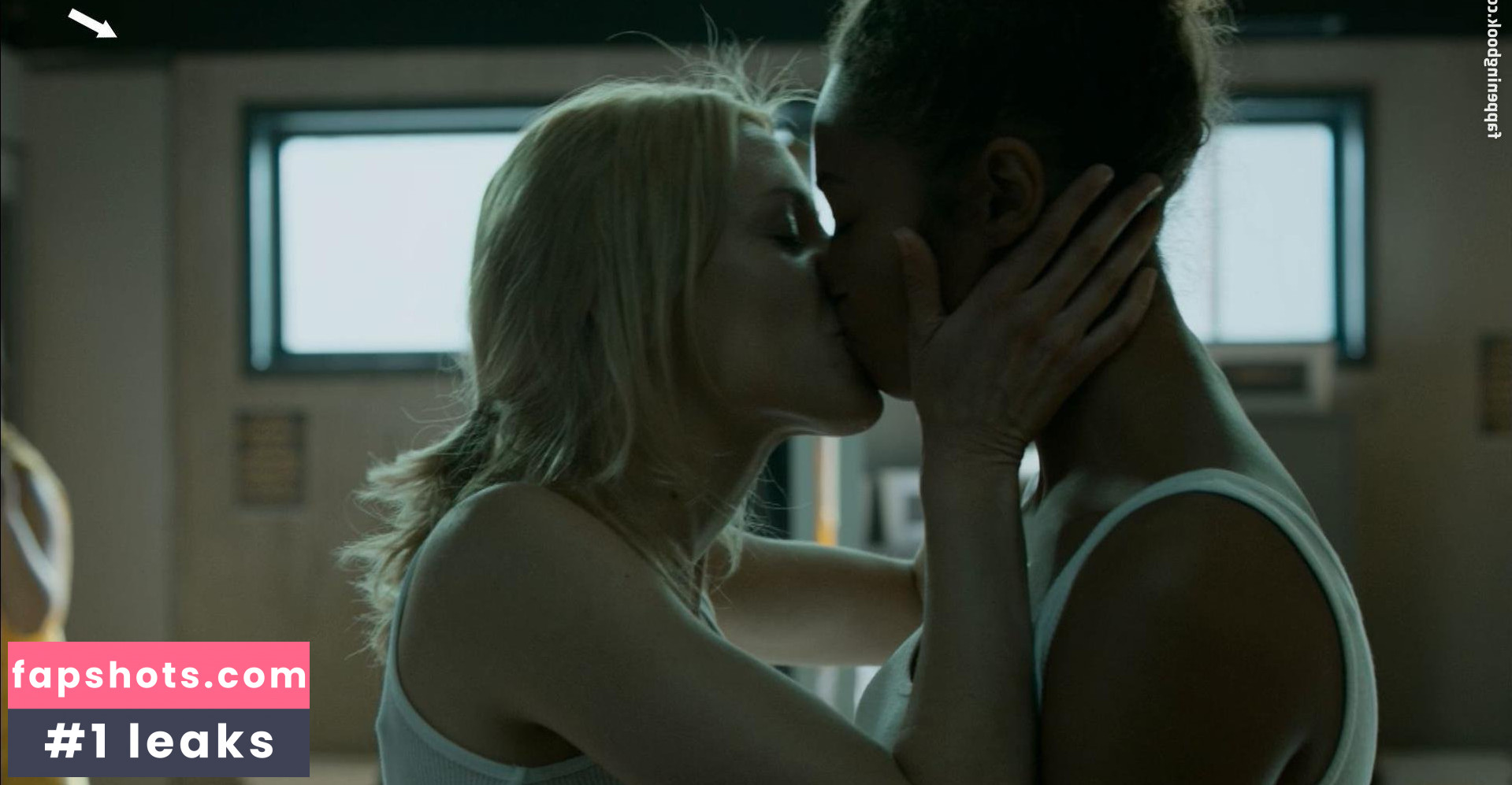 Maggie Civantos gallery photo #67