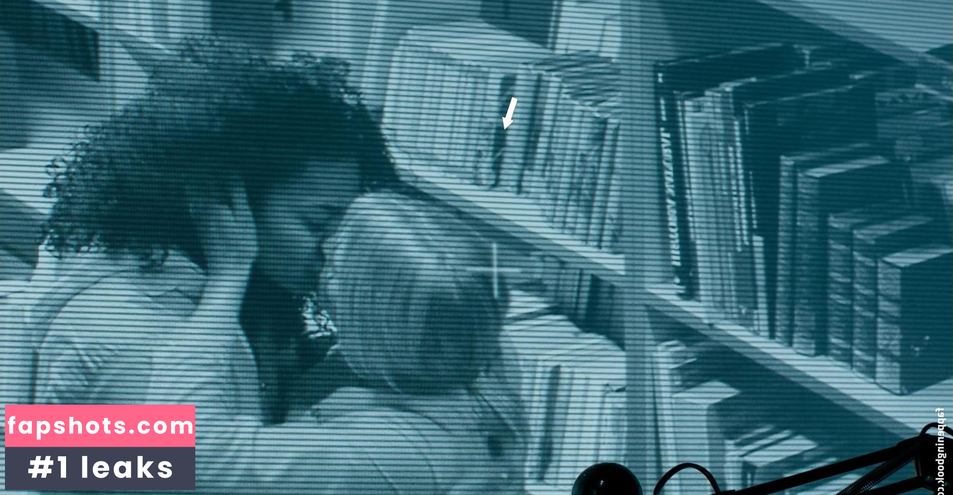 Maggie Civantos gallery photo #75