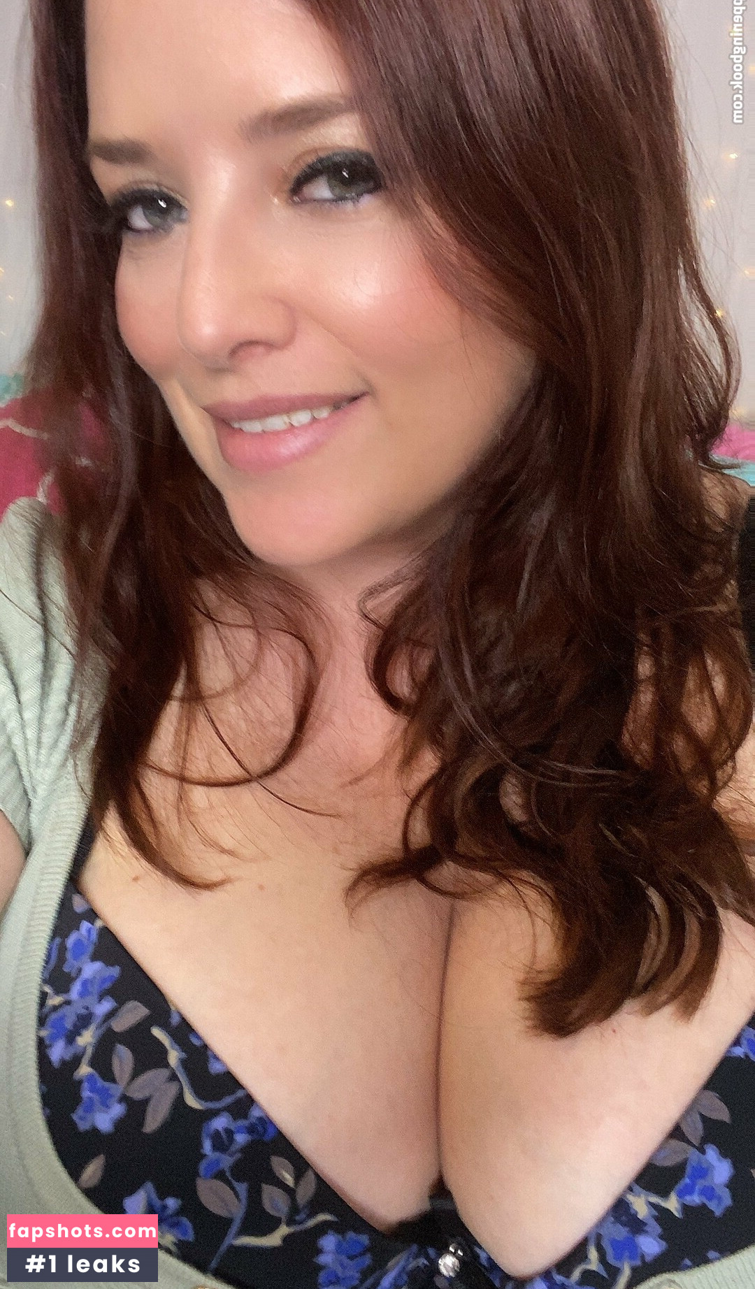 Maggie Green gallery photo #145