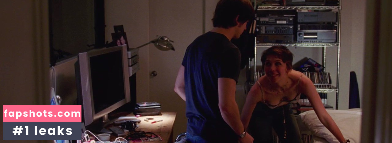 Maggie Gyllenhaal gallery photo #101