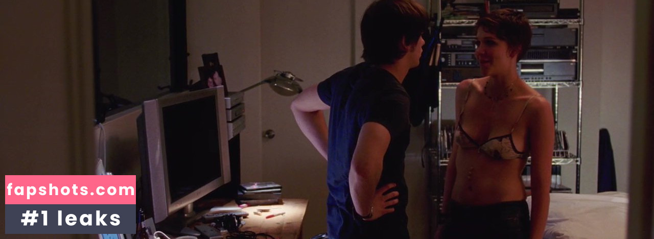 Maggie Gyllenhaal gallery photo #108