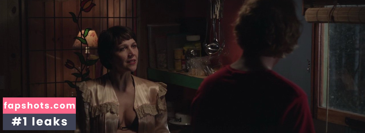 Maggie Gyllenhaal gallery photo #110