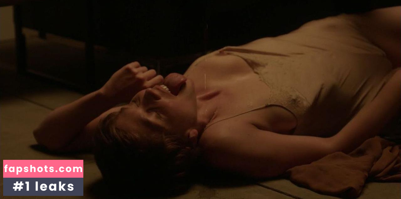 Maggie Gyllenhaal gallery photo #115