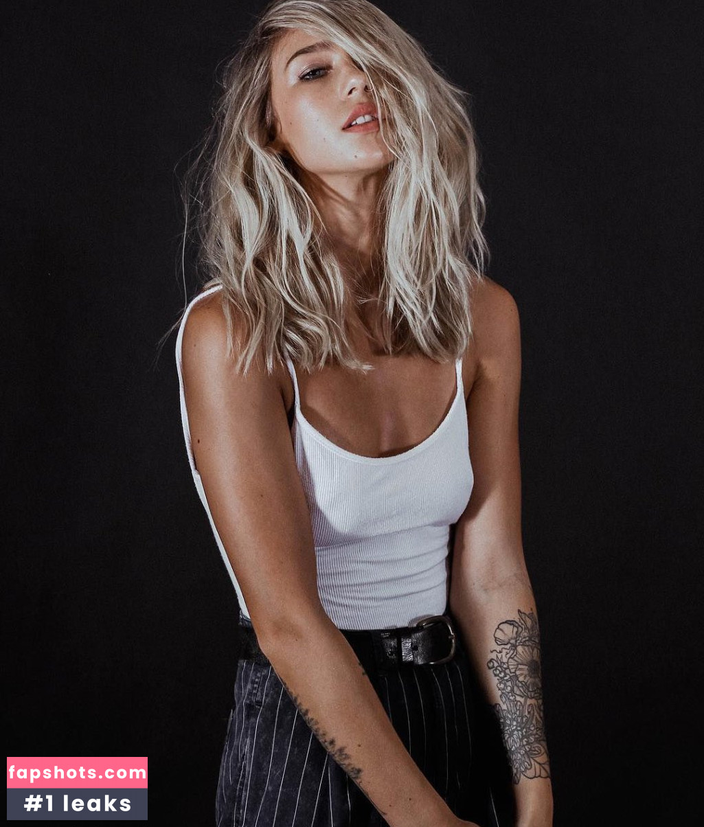 Maggie Keating gallery photo #48