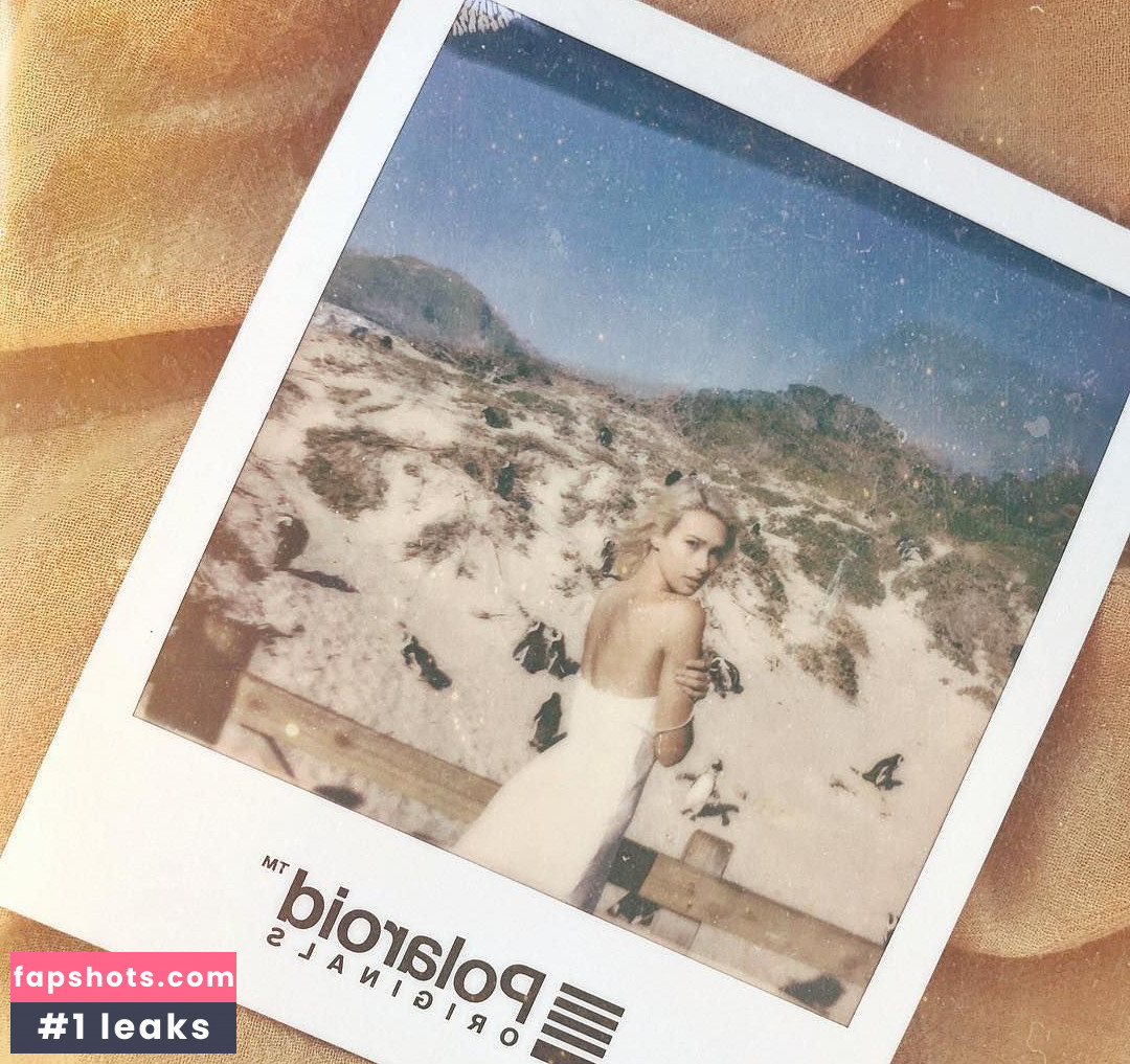 Maggie Keating gallery photo #56