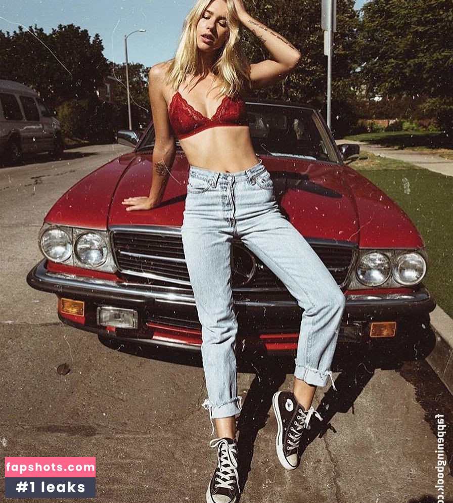 Maggie Keating gallery photo #58