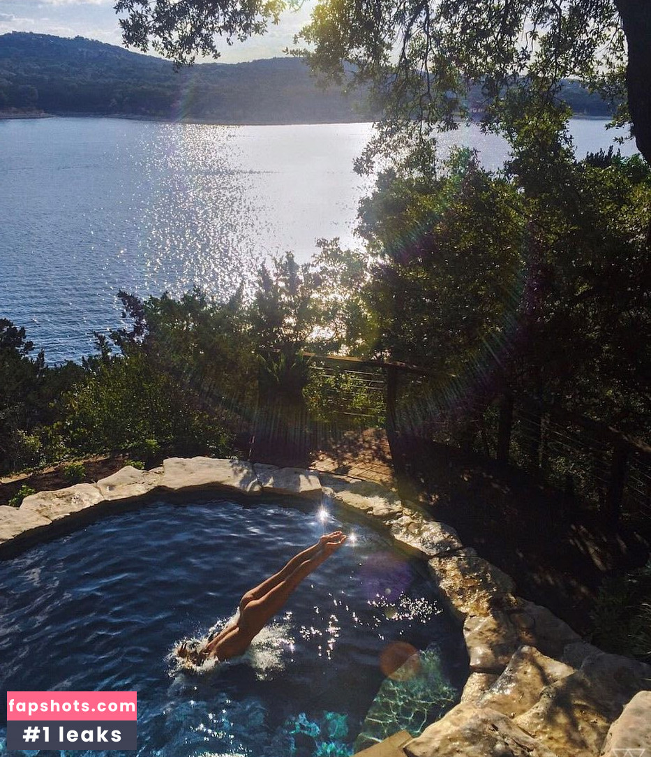 Maggie Keating gallery photo #75