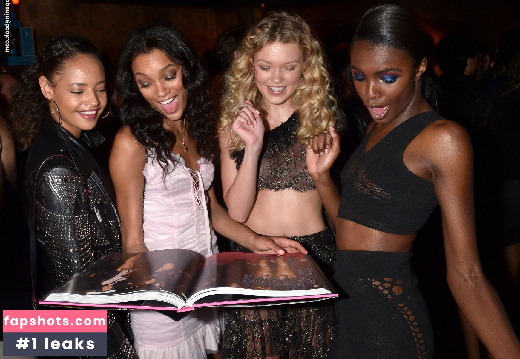 Maggie Laine gallery photo #4