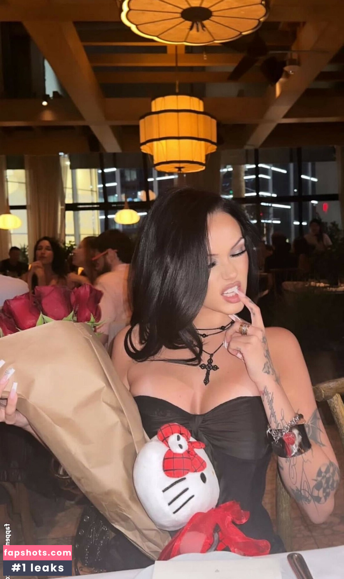 Maggie Lindemann gallery photo #11