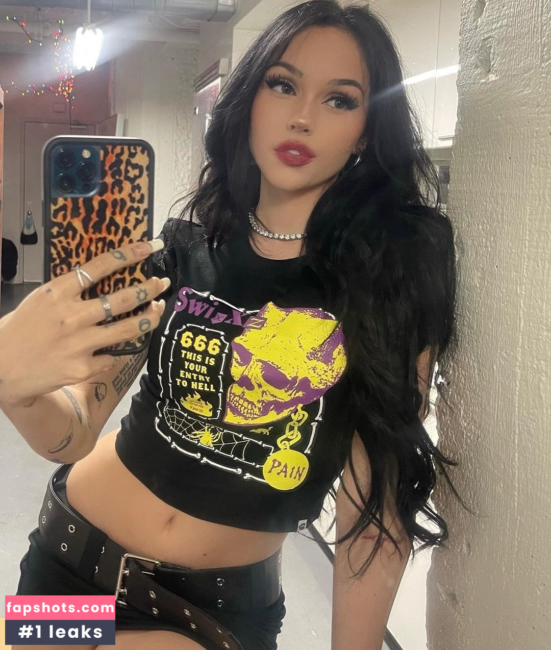 Maggie Lindemann gallery photo #116