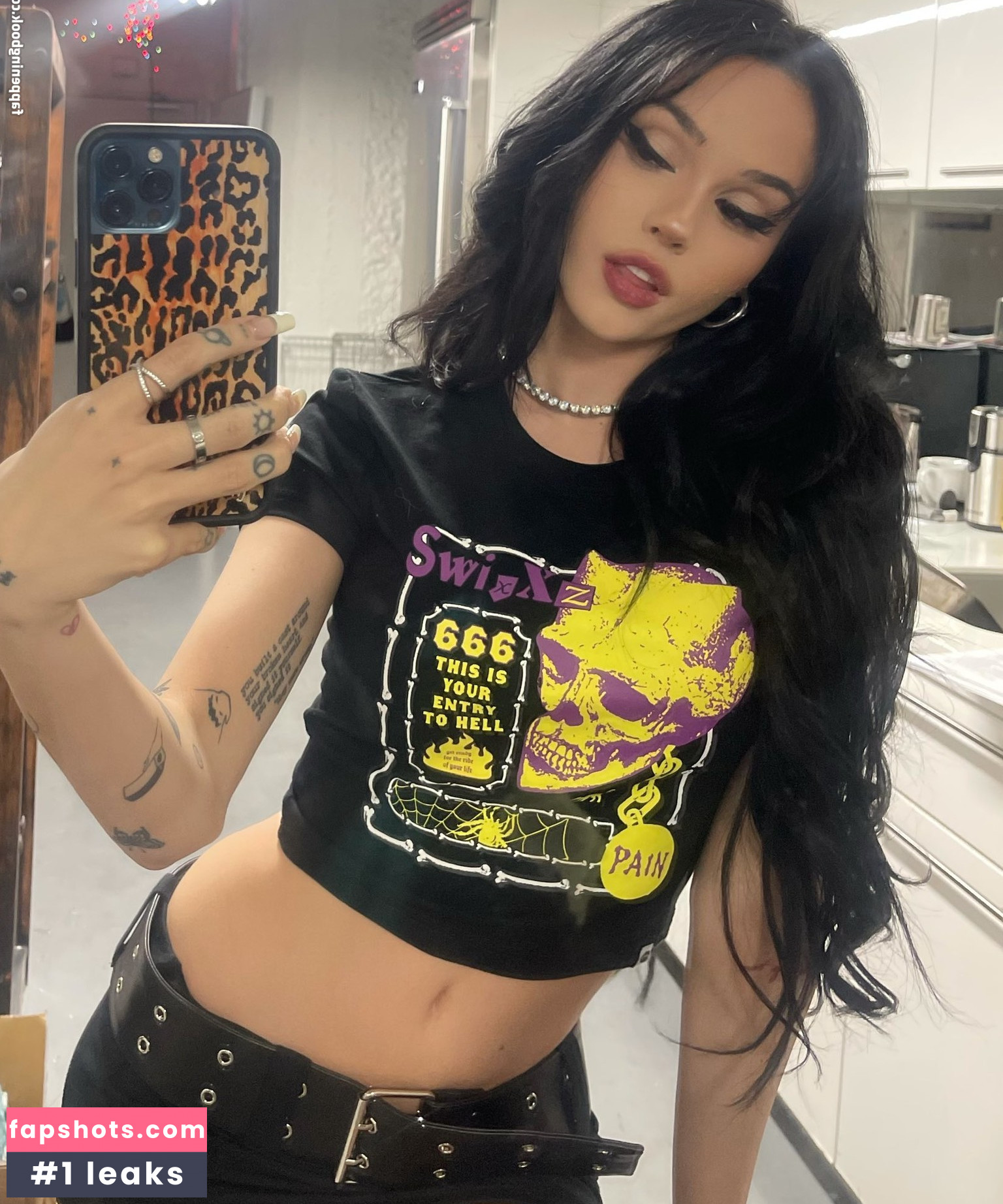 Maggie Lindemann gallery photo #117