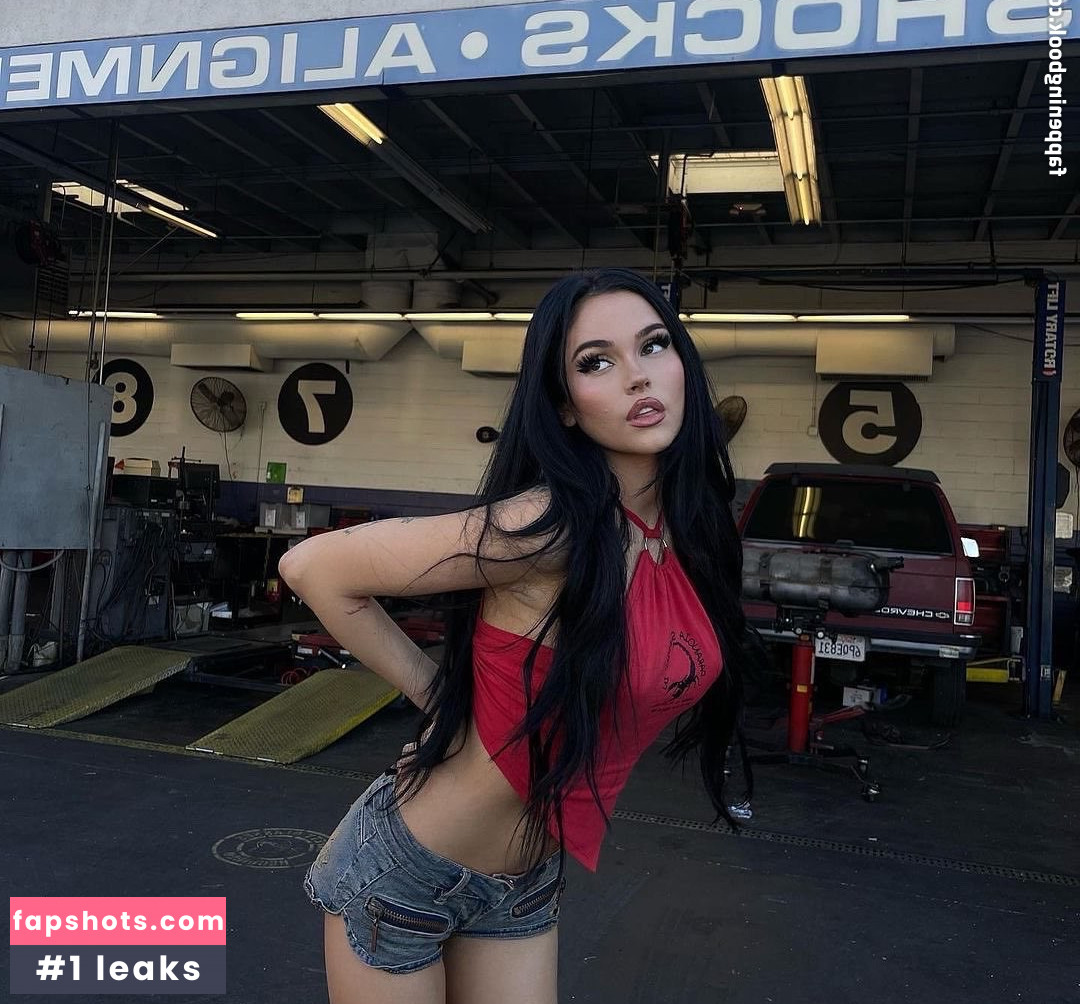 Maggie Lindemann gallery photo #121