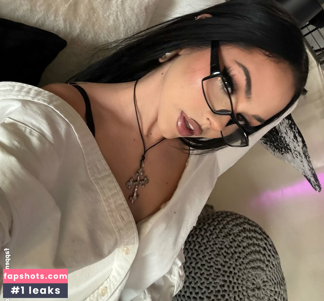 Maggie Lindemann gallery photo #25